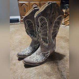 Ladies corral snip toe boots